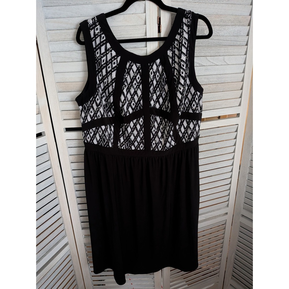 Black White Geometric Diamond Print Sequin Sleeveless Empire Waist Dress